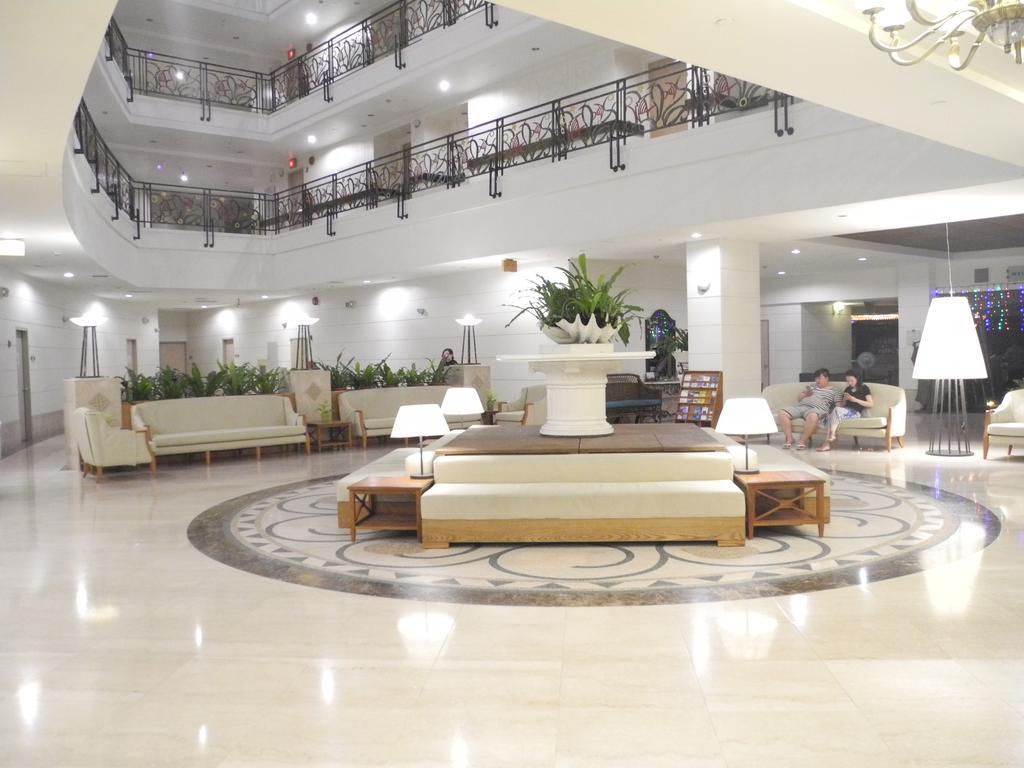 Palasia Hotel Koror Esterno foto