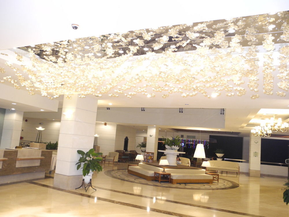 Palasia Hotel Koror Esterno foto