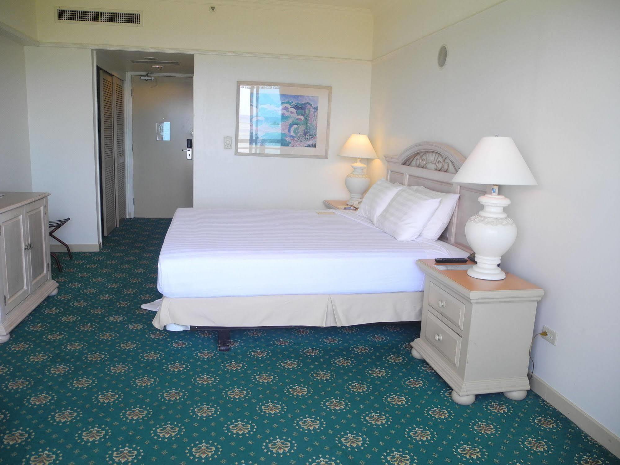 Palasia Hotel Koror Esterno foto